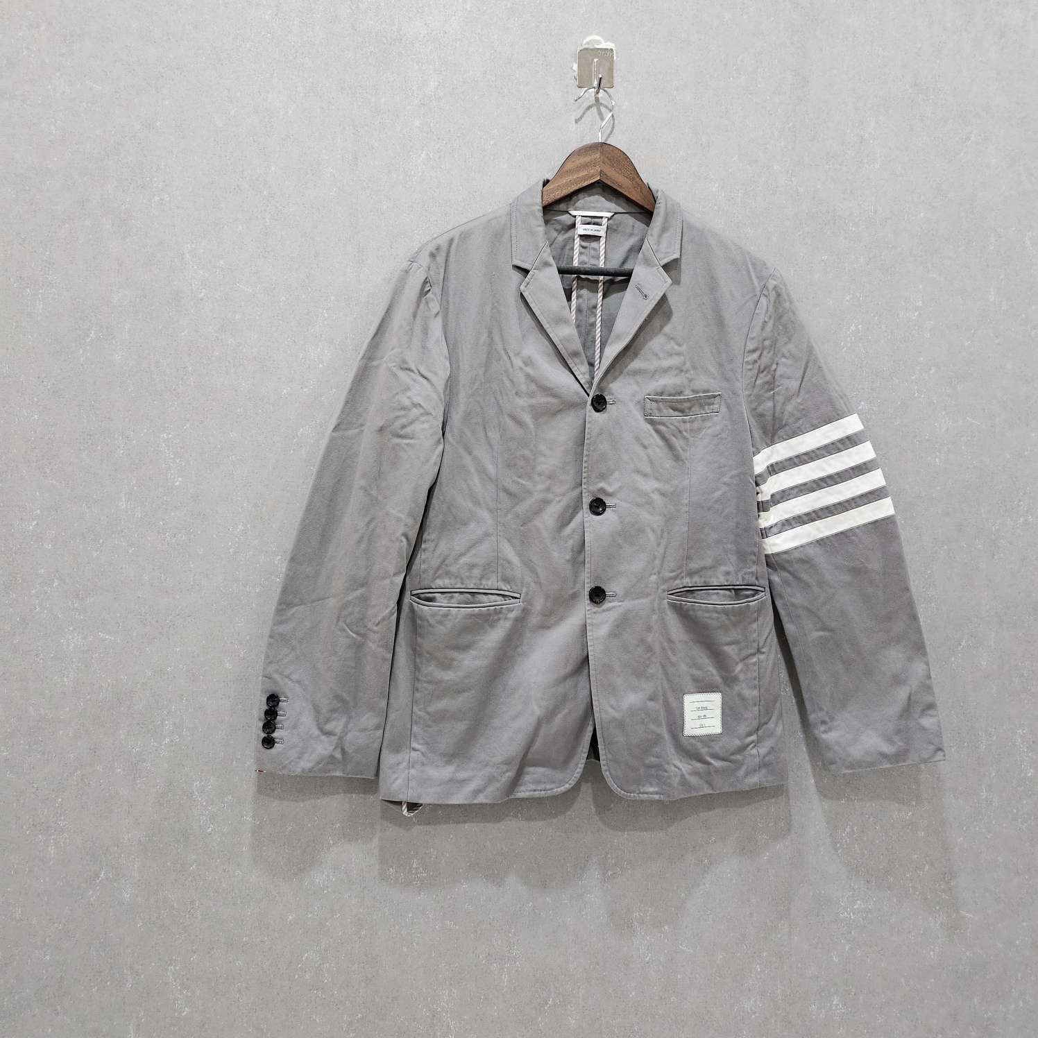 99新 THOMBROWNE THOM BROWNE tb 经典双开叉条纹西装2码003908