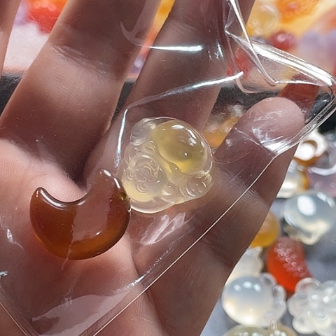 未镶嵌颈饰玛瑙/玉髓琰*