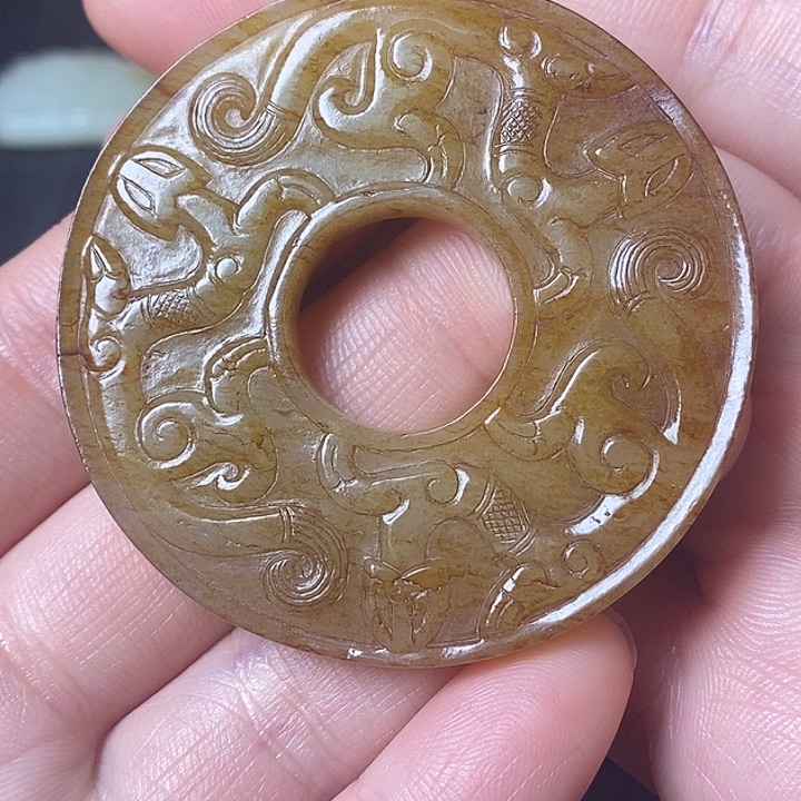 和田玉（糖玉）车挂未镶嵌