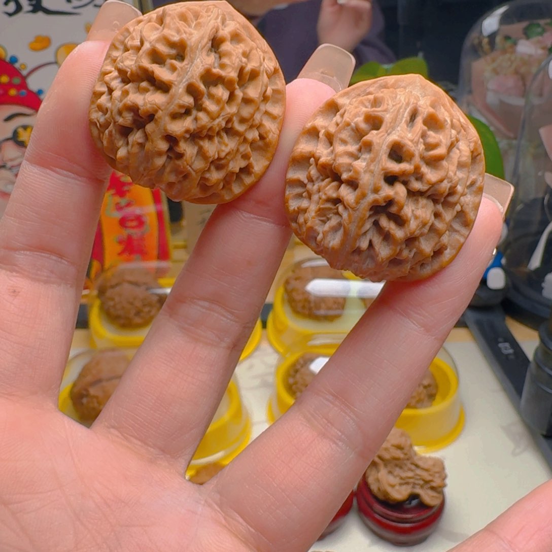 核桃把件32尺寸荔枝纹