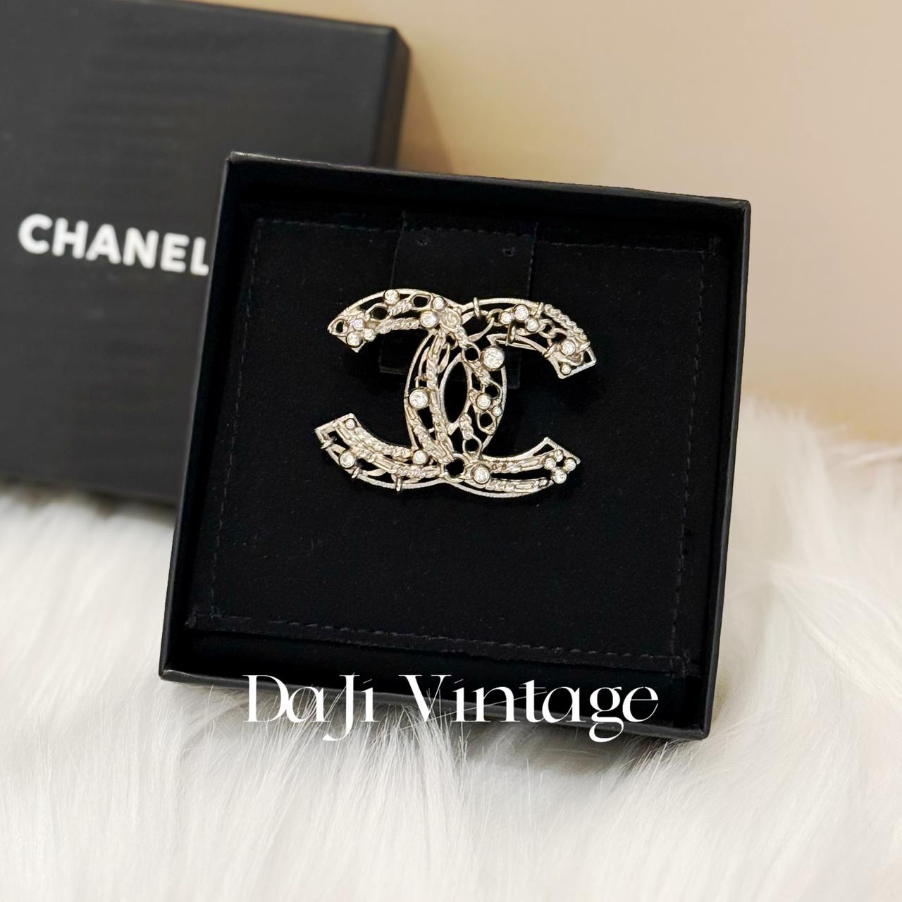 大吉中古/Chanel香奈儿双c镂空镶钻胸针