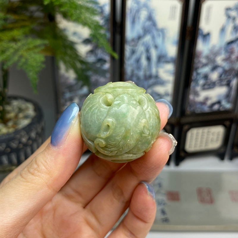 老料黄加绿福在眼前镂空圆珠 天然翡翠A货