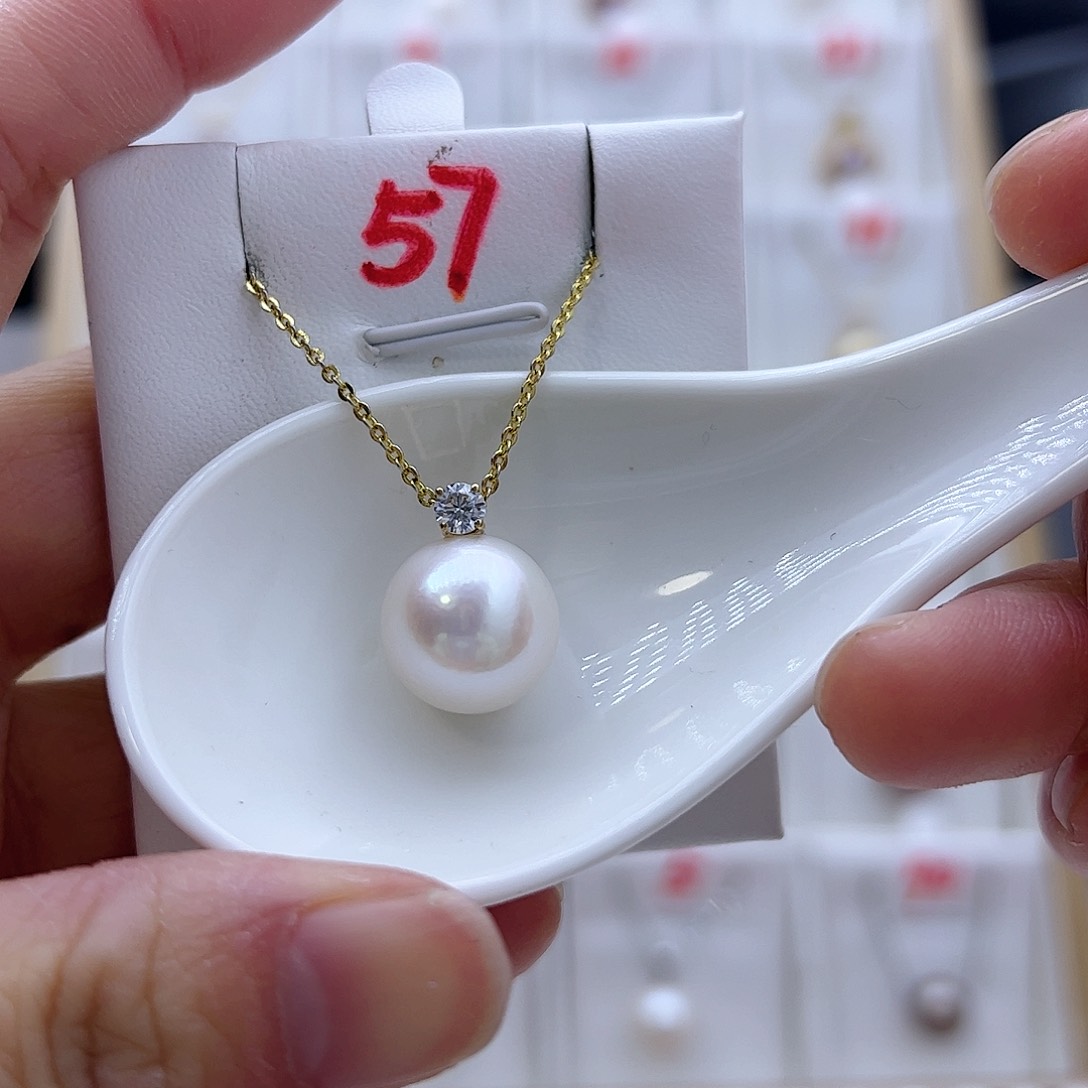 淡水珍珠颈饰18K金镶嵌