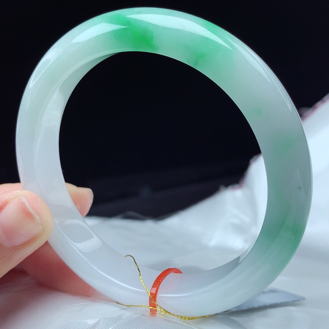 翡翠未镶嵌手镯56圈4317