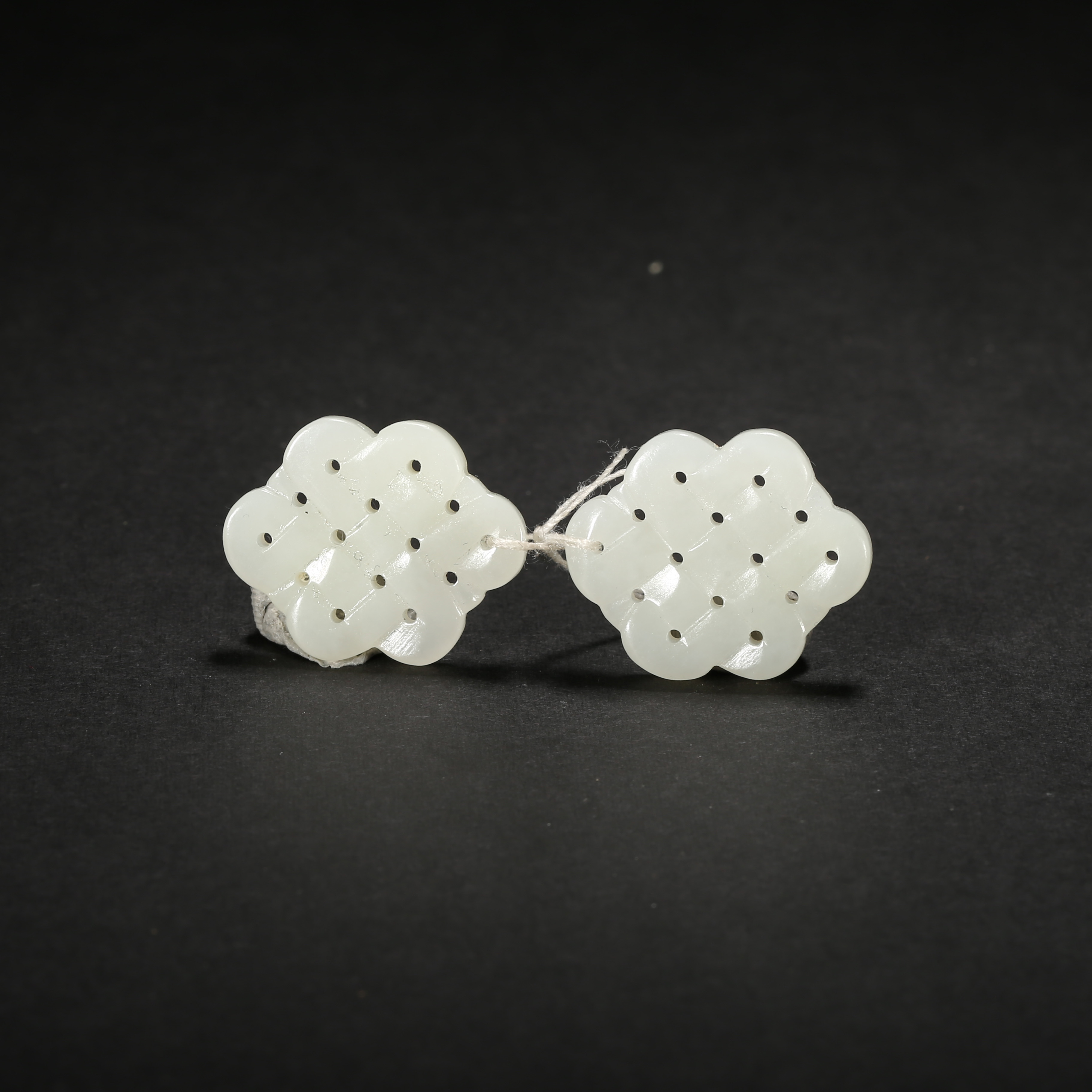 清代*绳结纹白玉耳饰/07LB01163/和田玉【北京文博】