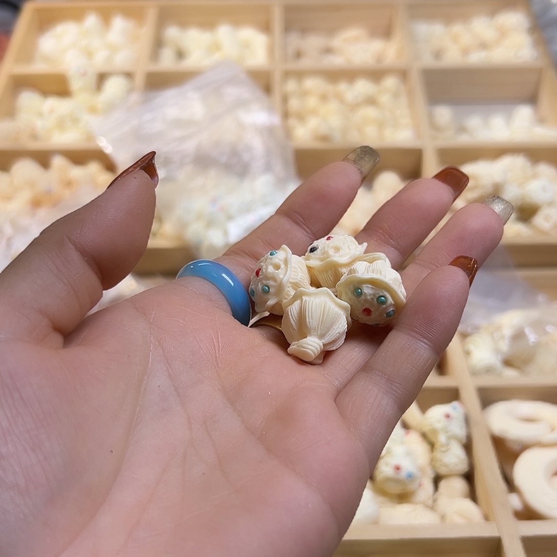 菩提根/象牙果吊坠微瑕莲蓬4颗