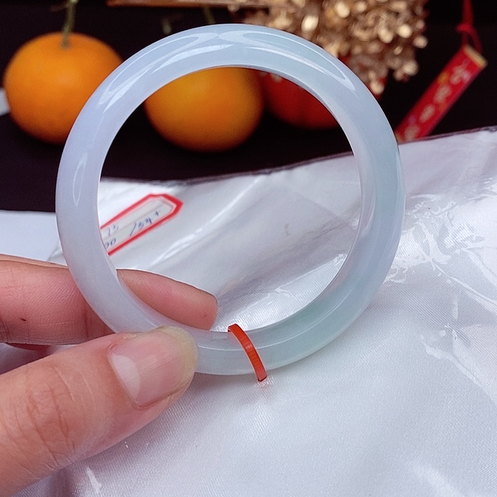 翡翠手镯未镶嵌54圈175