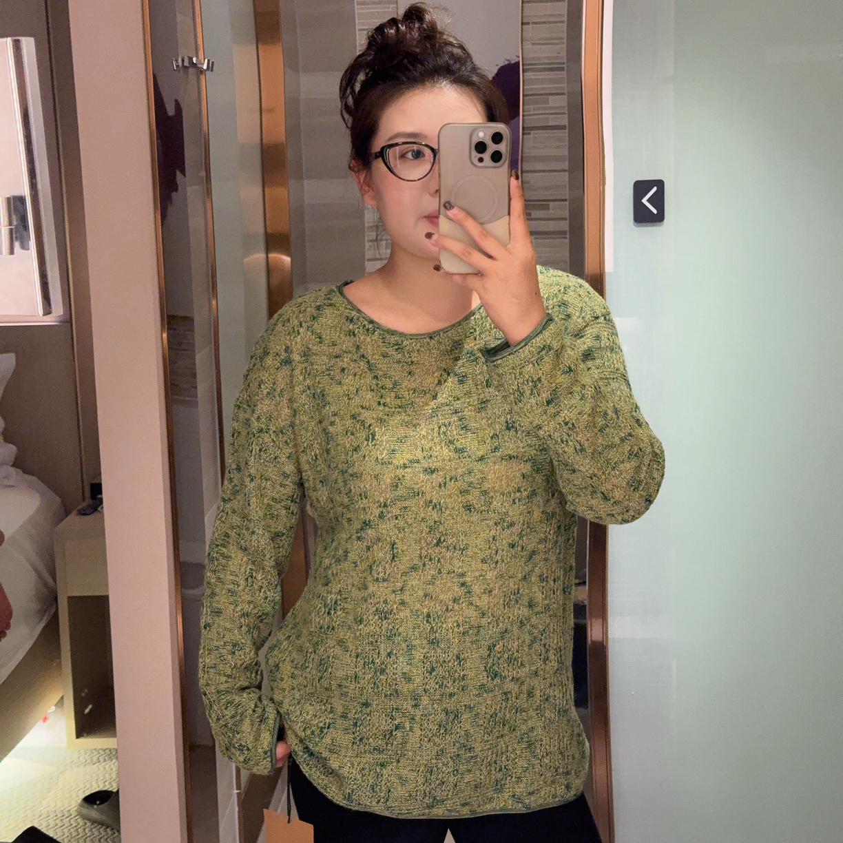 「HMM」清新绿宽松套头毛衣