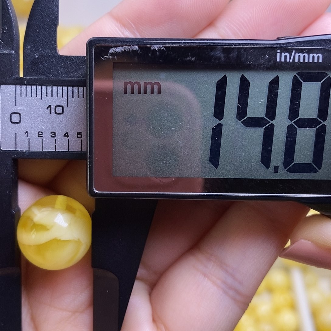 裸石琥珀未镶嵌蜜蜡圆珠