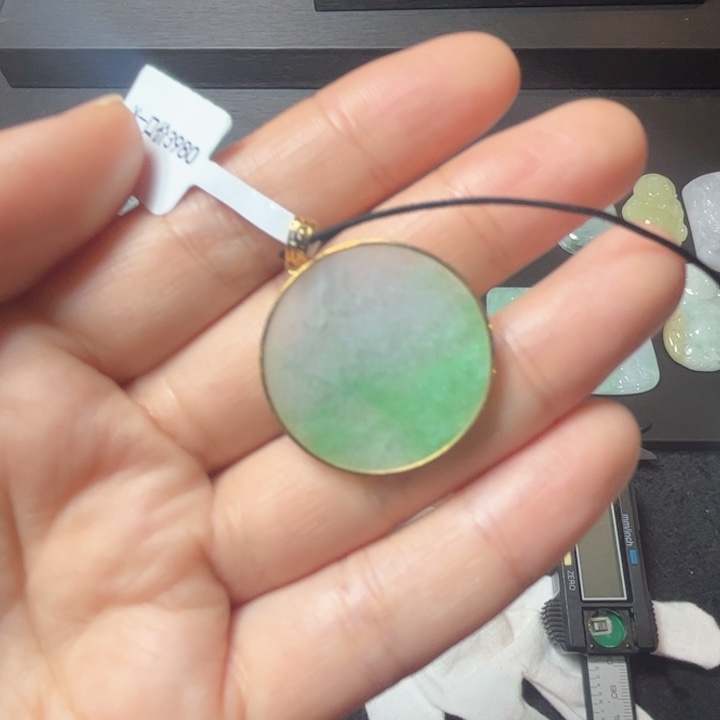翡翠未镶嵌颈饰纯天然支持复检