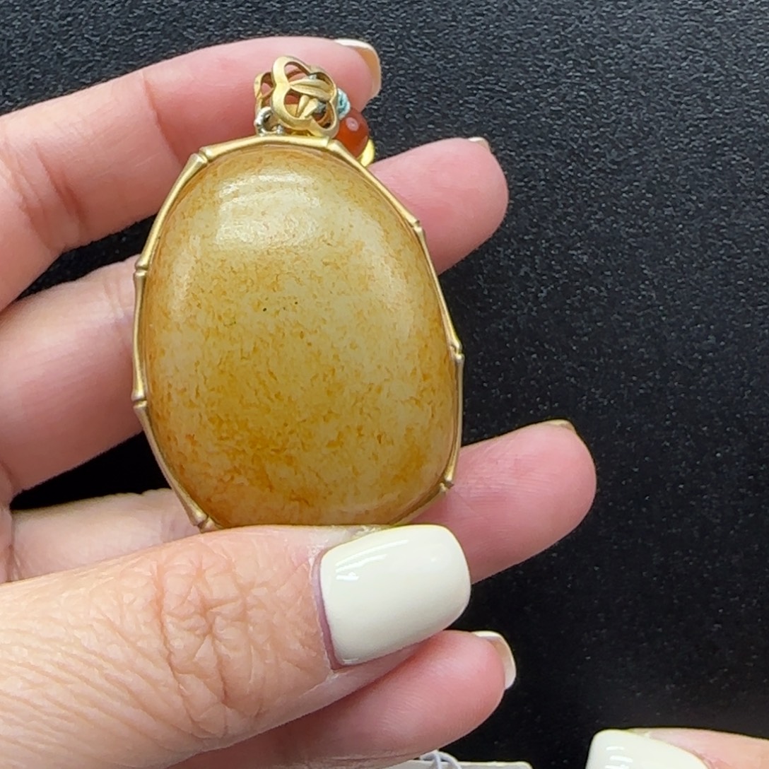 和田玉未镶嵌挂件