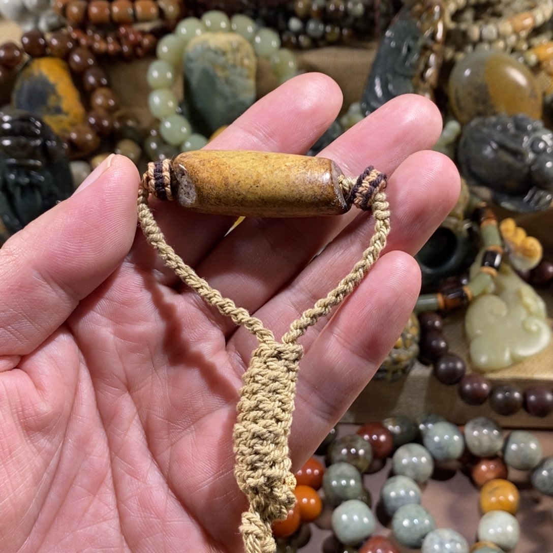 岫岩河磨玉（透闪石质玉）未镶嵌挂件