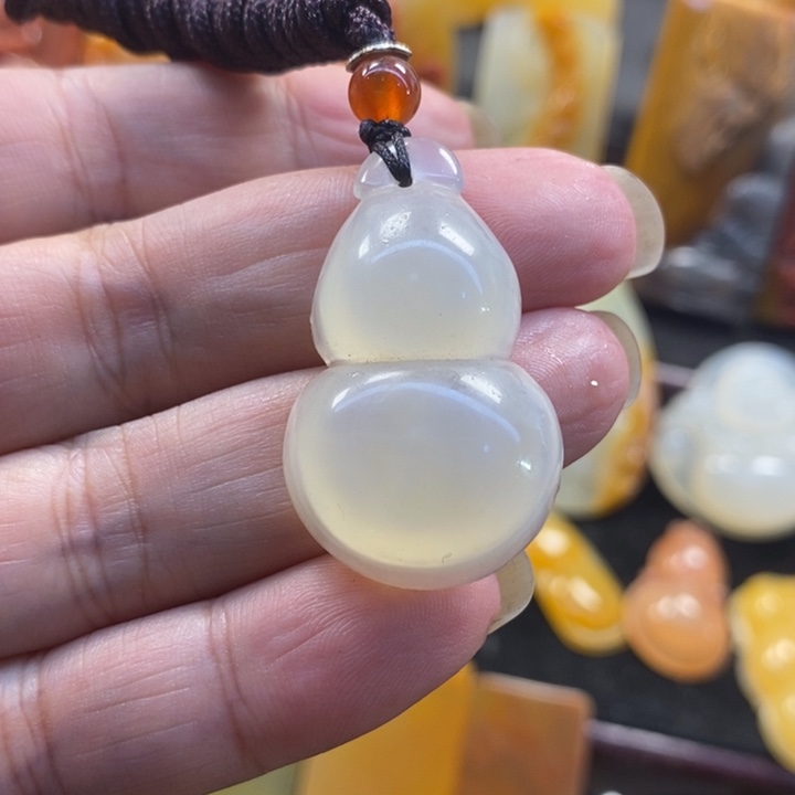 石英质玉（黄龙玉）未镶嵌非洲翠