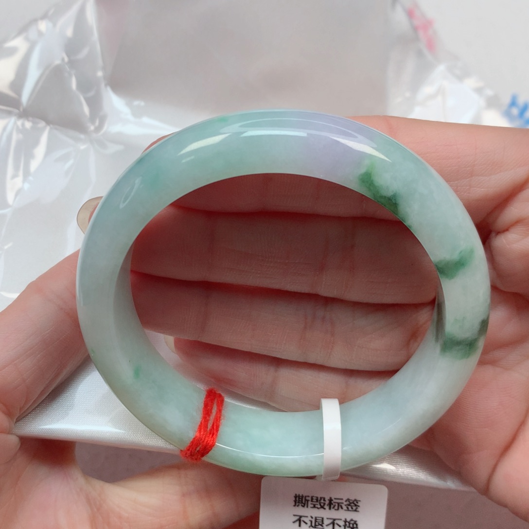 翡翠手镯未镶嵌55.6圈 淡晴底飘绿花带抹紫