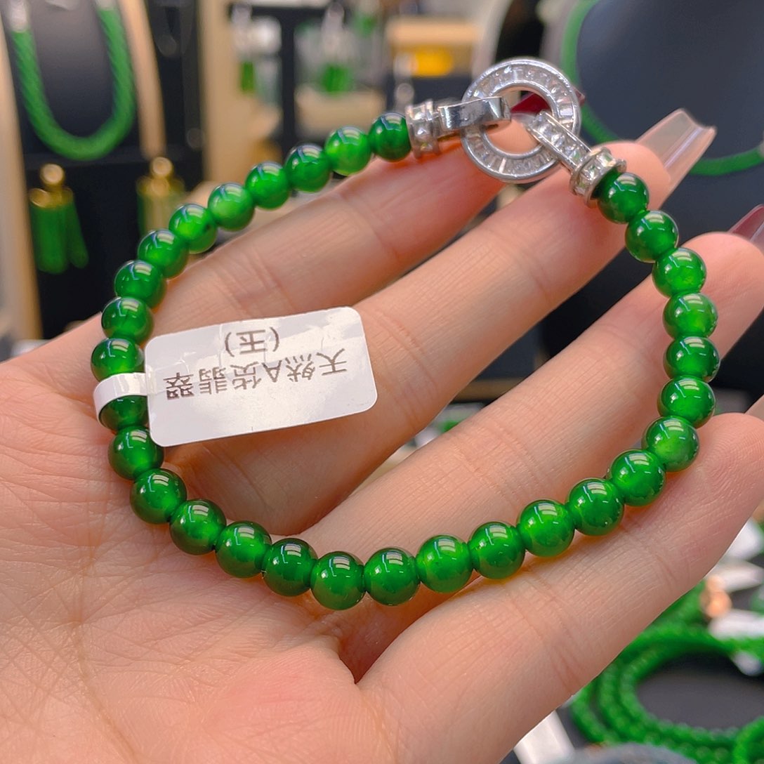 翡翠手链未镶嵌卡6