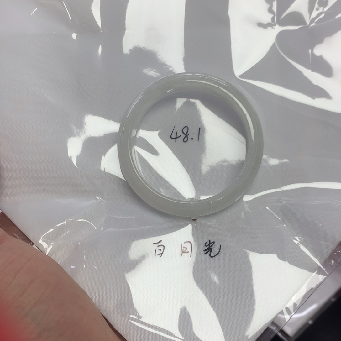 翡翠未镶嵌手镯天然缅甸翡翠手镯