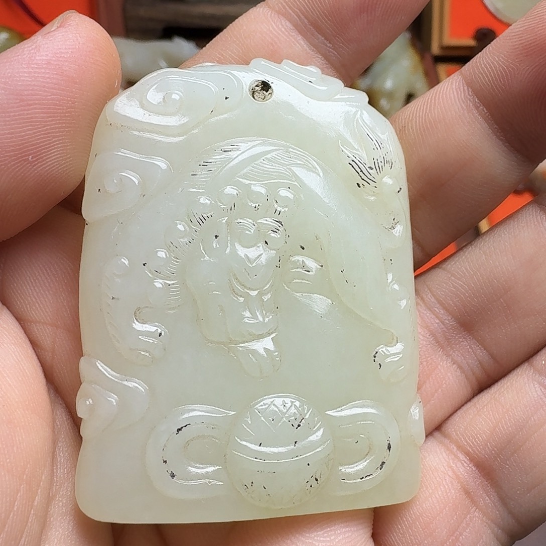 H***S和田玉（糖玉）未镶嵌挂件