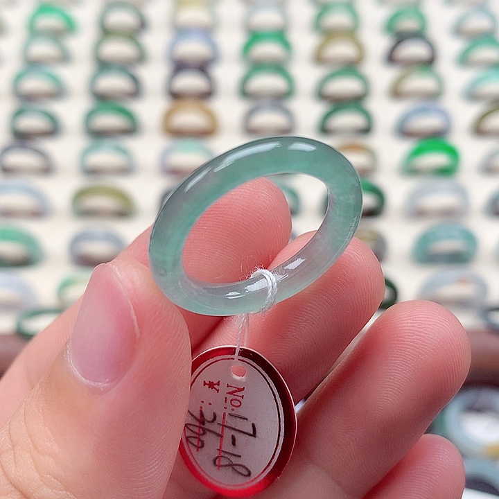 翡翠戒指未镶嵌17-18号