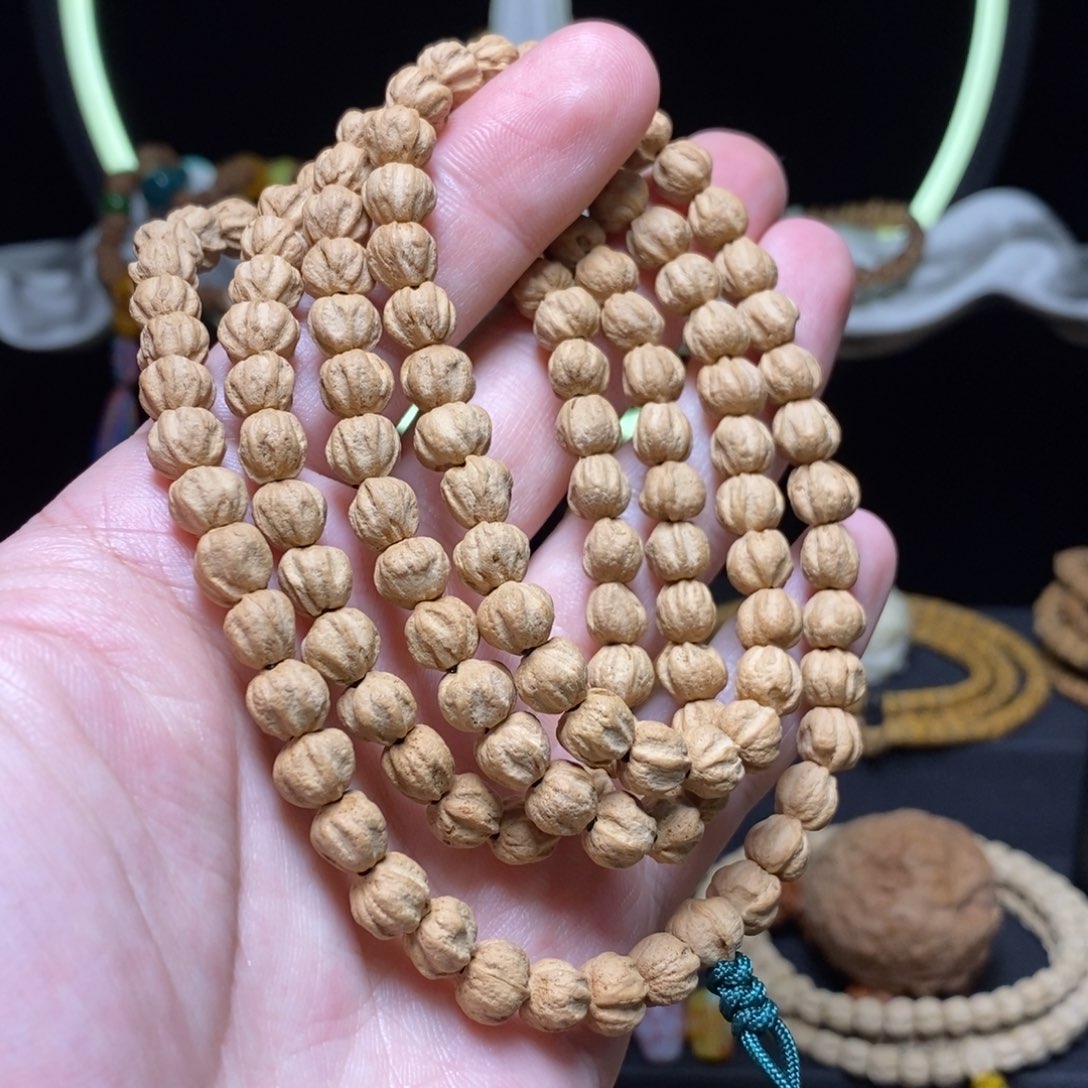 柏香籽/百香籽吊坠汤****弟