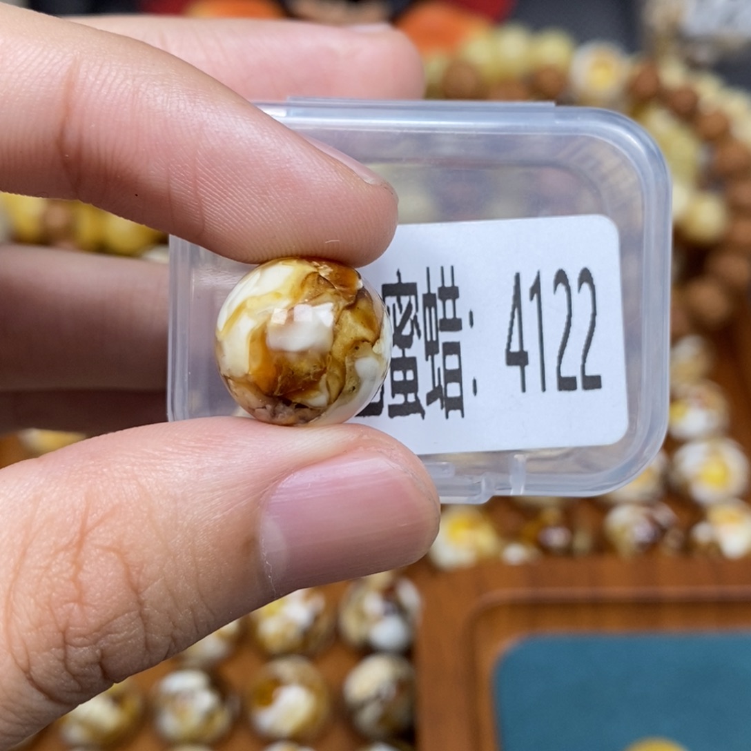 蜜蜡未镶嵌珠宝奇石4122