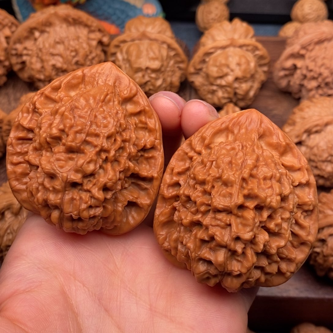 文玩核桃把件46老树原桩官帽，50克