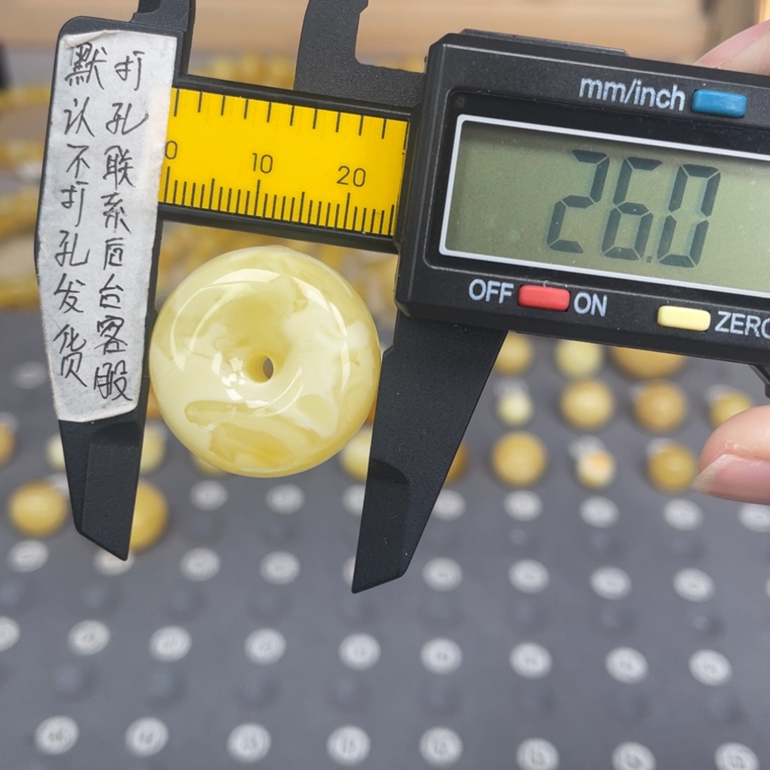 蜜蜡未镶嵌裸石125号