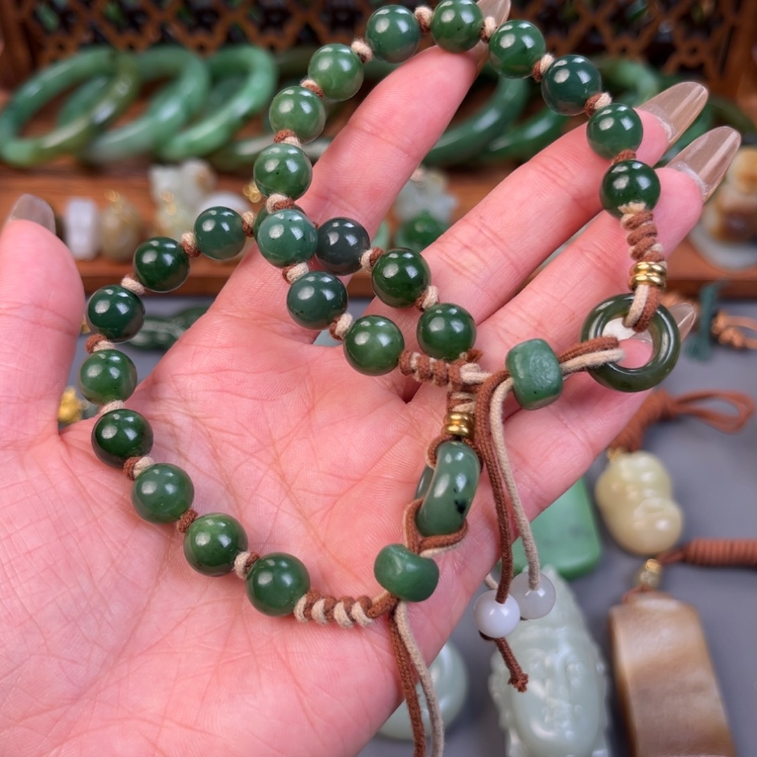 和田玉（糖玉）未镶嵌颈饰