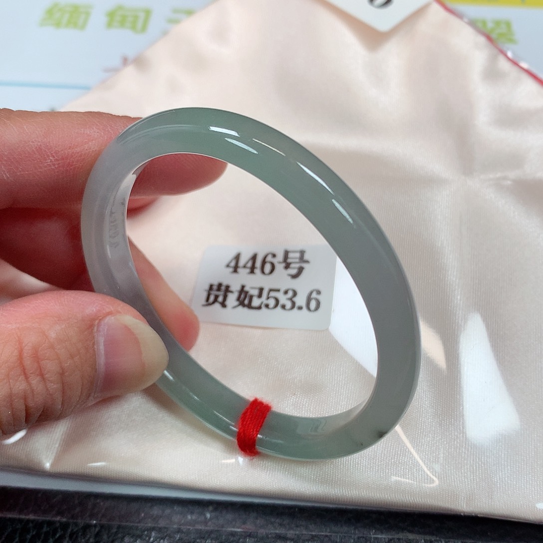 【闪购商品】未镶嵌手镯（贵妃镯）翡翠446号