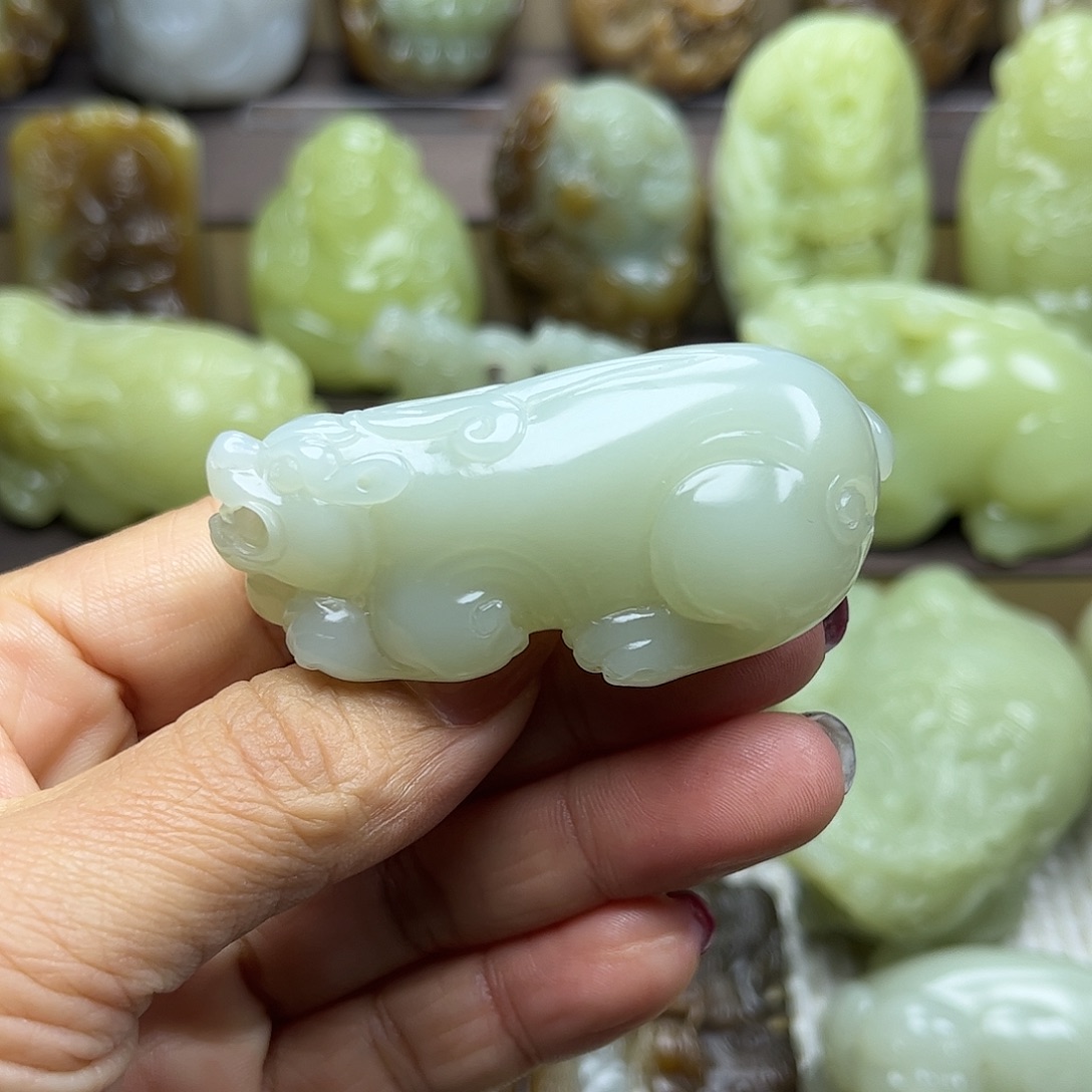 和田玉未镶嵌挂件