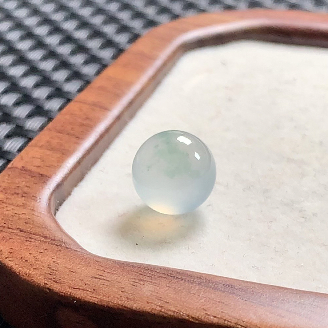 缅甸天然翡翠a货 冰飘花圆珠