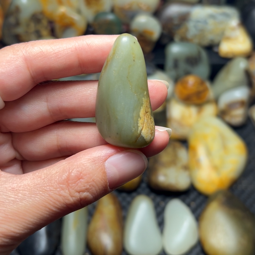 和田玉（青玉）6未镶嵌