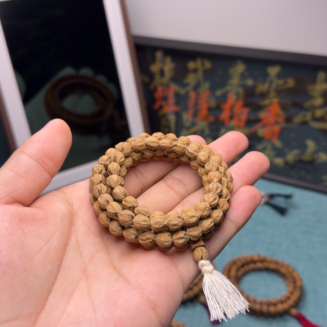 柏香籽/百香籽吊坠红芽纯原 高桩胶囊