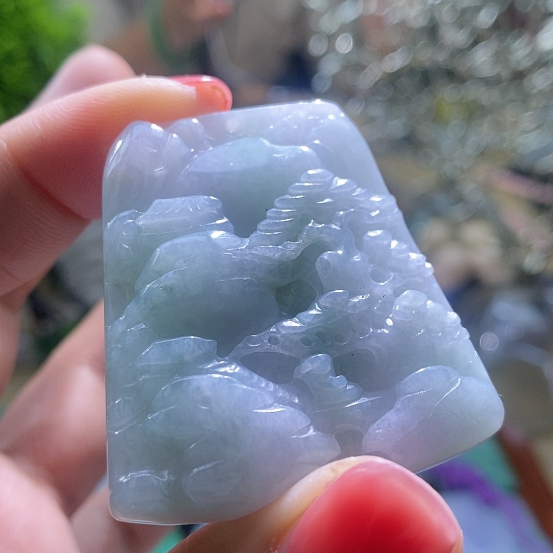 【闪购商品】翡翠未镶嵌颈饰山水