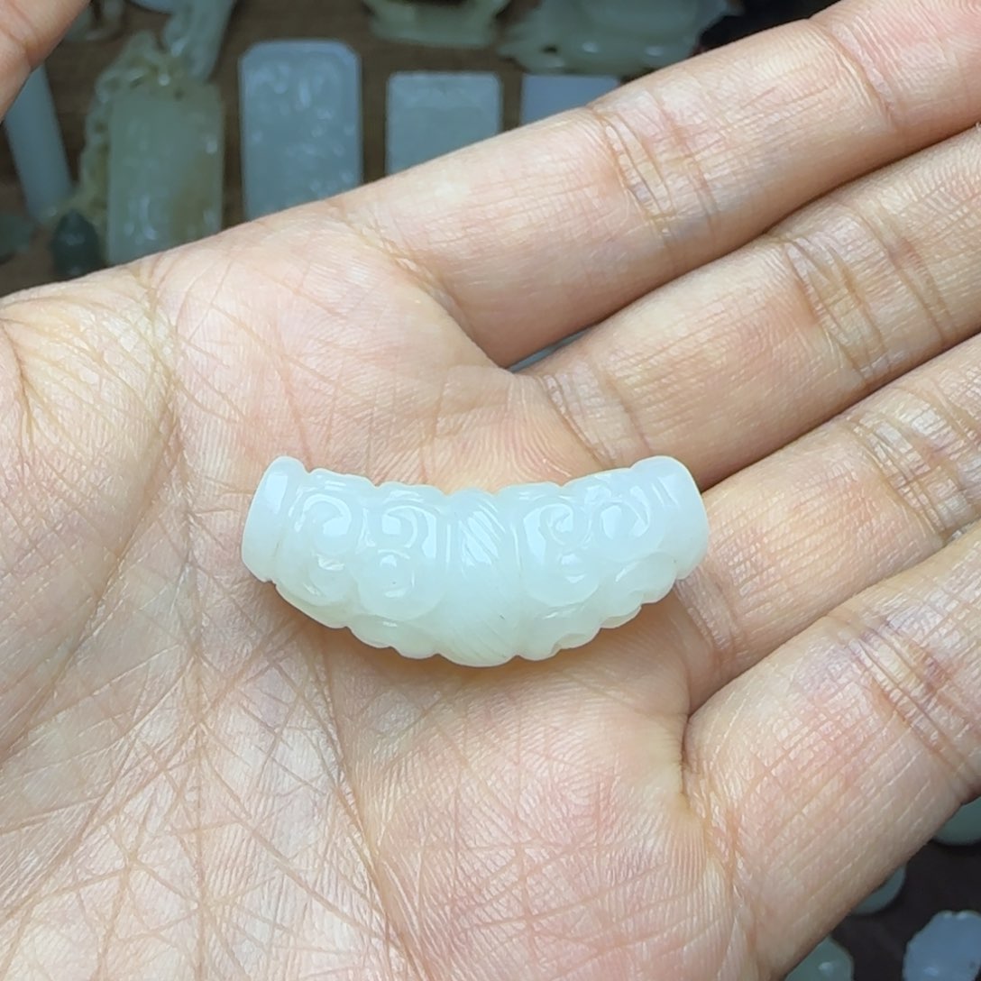 和田玉未镶嵌挂件追**，