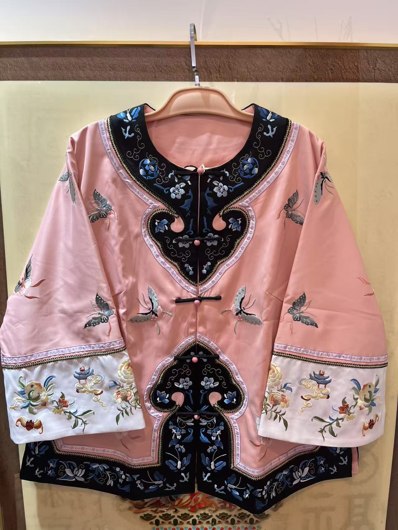 中式国风圆领对襟满绣上衣