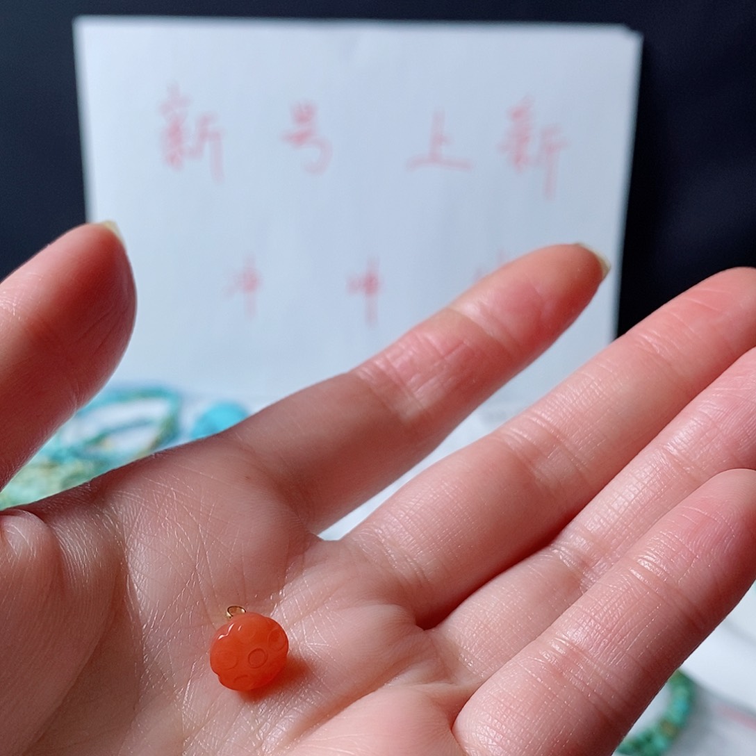 南红玛瑙颈饰未镶嵌