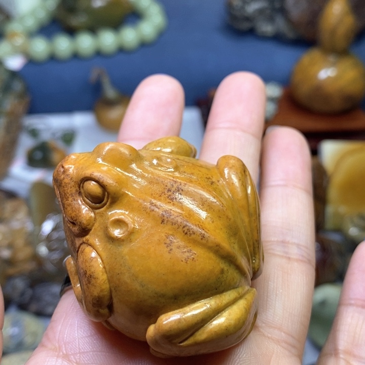 岫岩河磨玉（透闪石质玉）未镶嵌把件