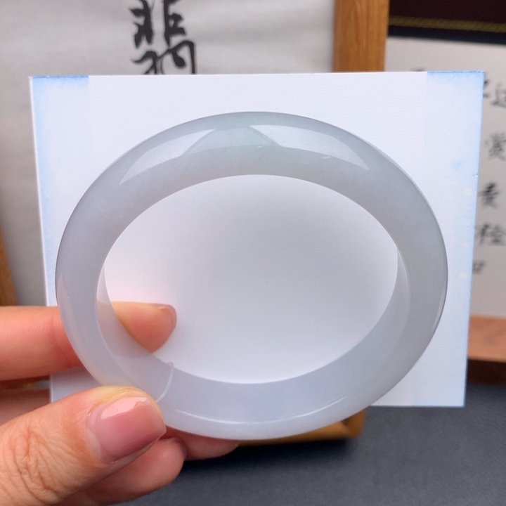 翡翠手镯未镶嵌翡翠手镯56