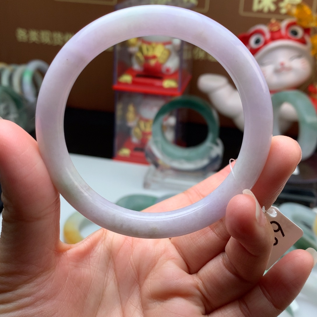 翡翠手镯未镶嵌手镯