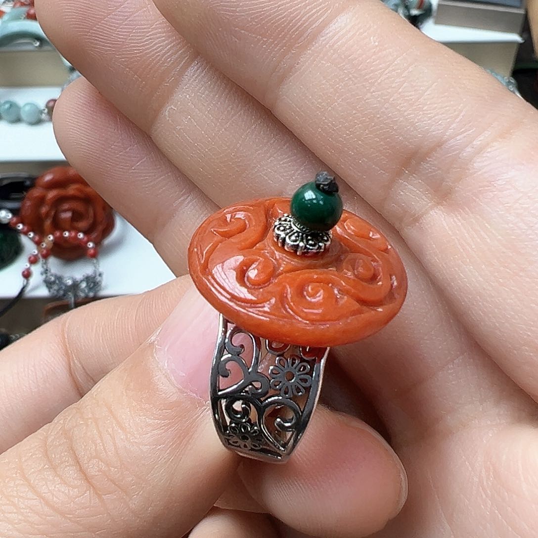 翡翠戒指未镶嵌蒲*炸