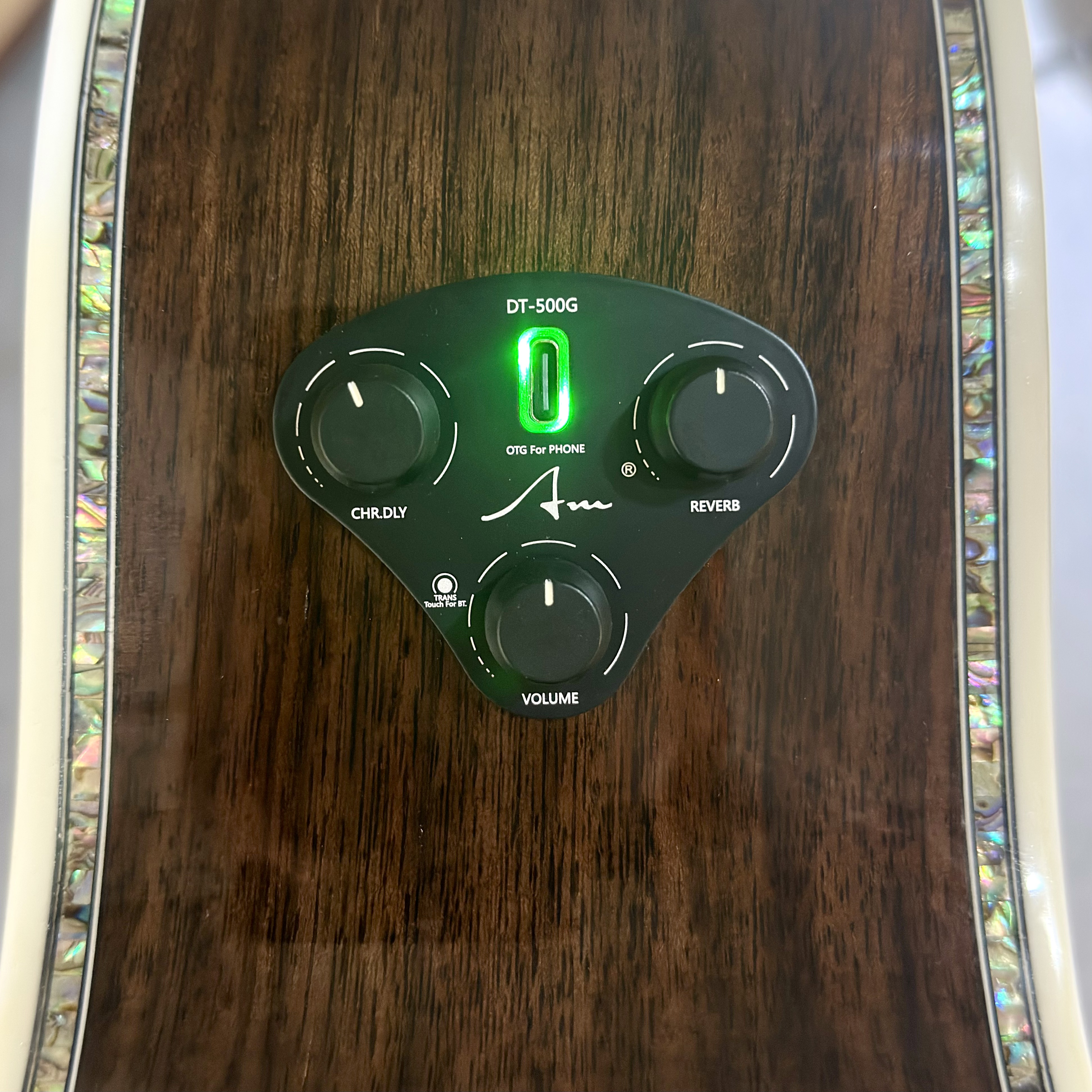 Am新款智能民谣古典木吉他专业演出压电OTG加振蓝牙拾音器