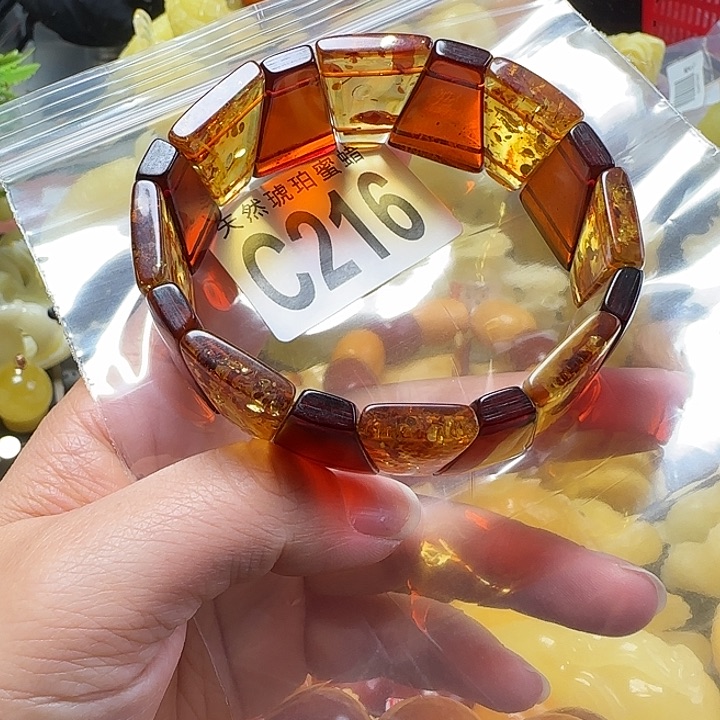 琥珀珠宝奇石未镶嵌