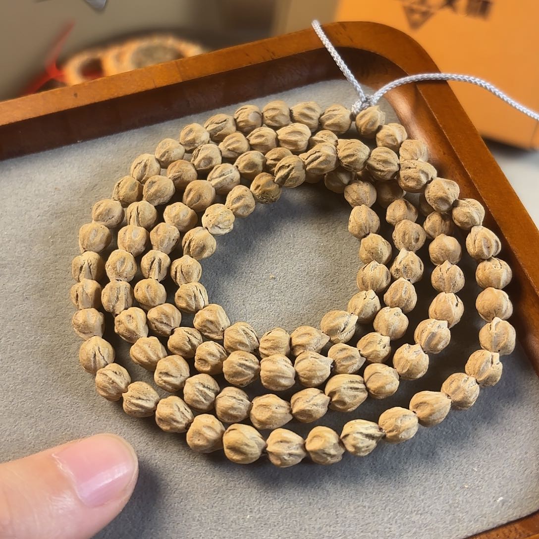 会***蓝柏香籽/百香籽吊坠