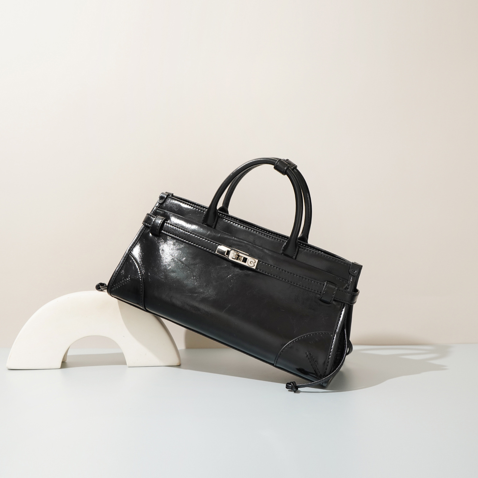 牛皮凯莉包时尚手提包真皮单肩斜挎包高级感百搭真皮通勤机车包潮