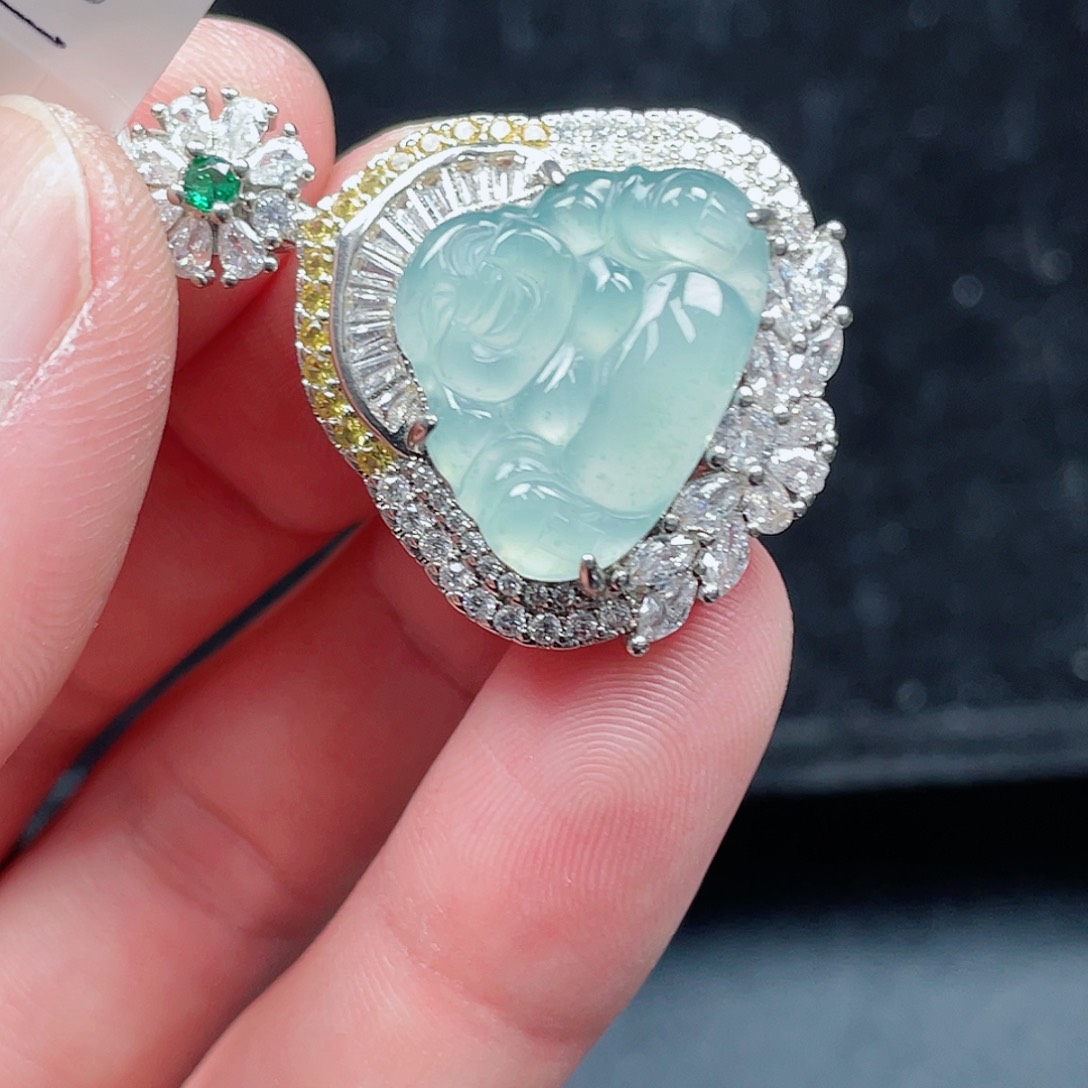 翡翠颈饰未镶嵌186，