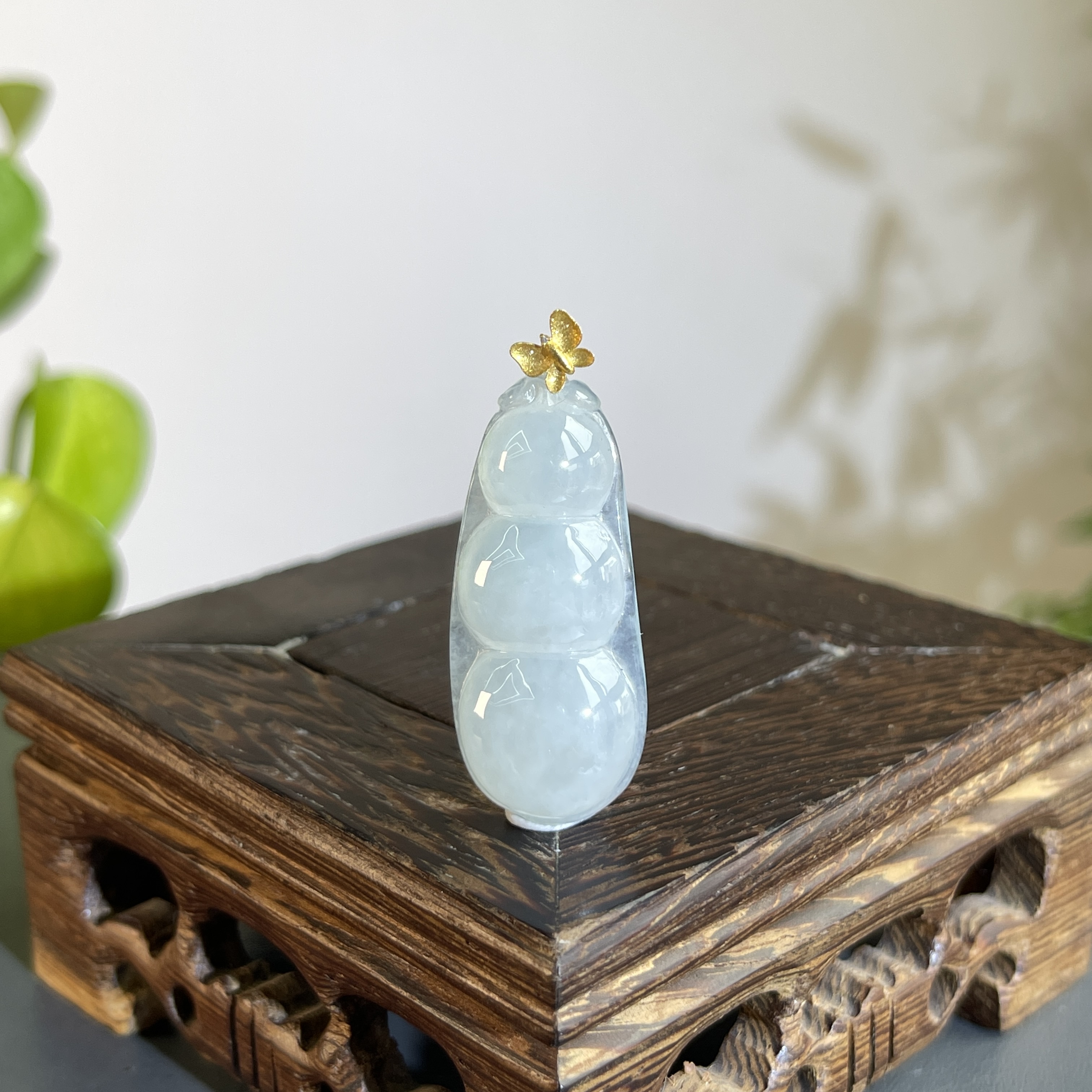 JXB08-54  天然缅甸A货翡翠  18K金扣福豆