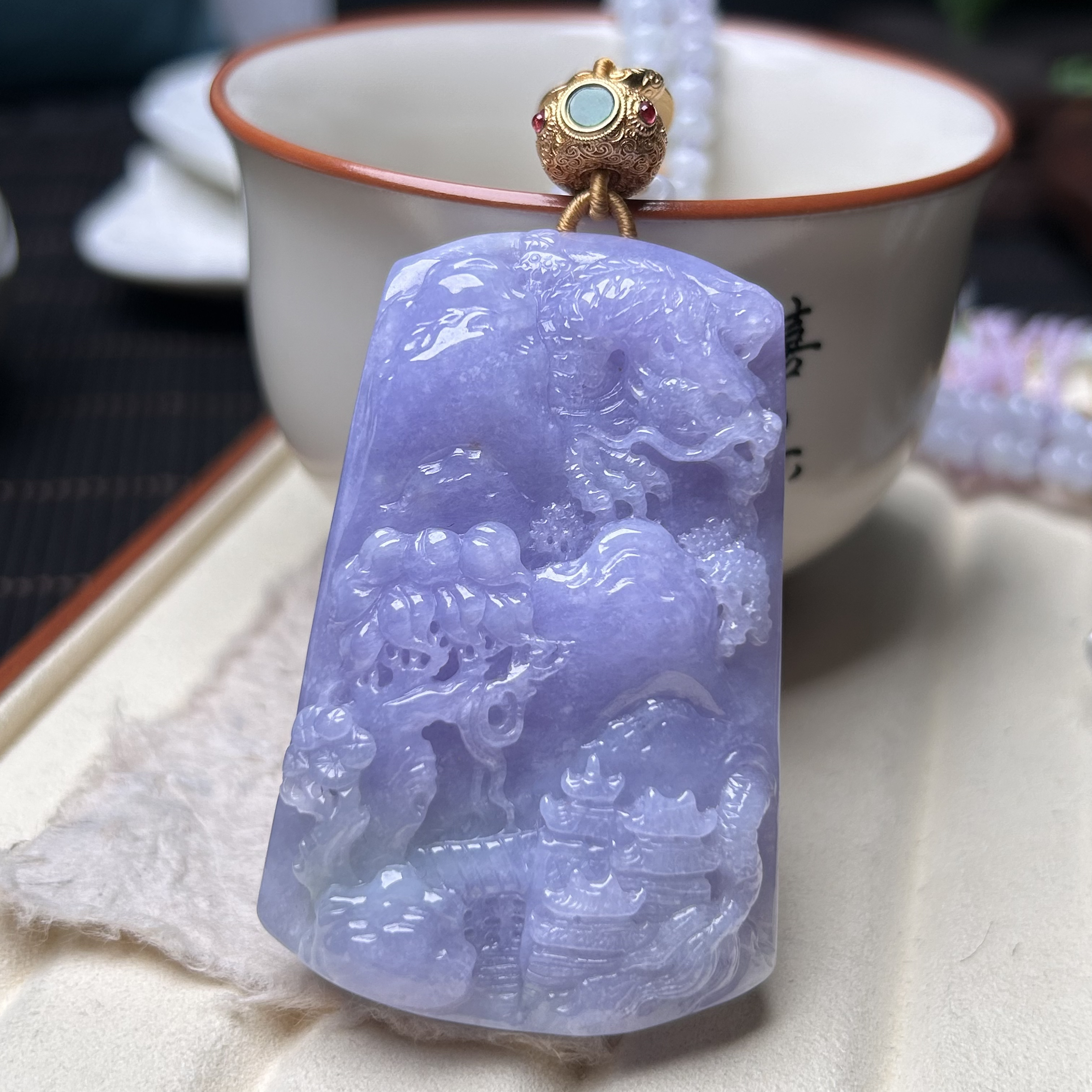 天然缅甸A货紫罗兰翡翠雕刻御龙山水吊坠挂件浓紫色方牌