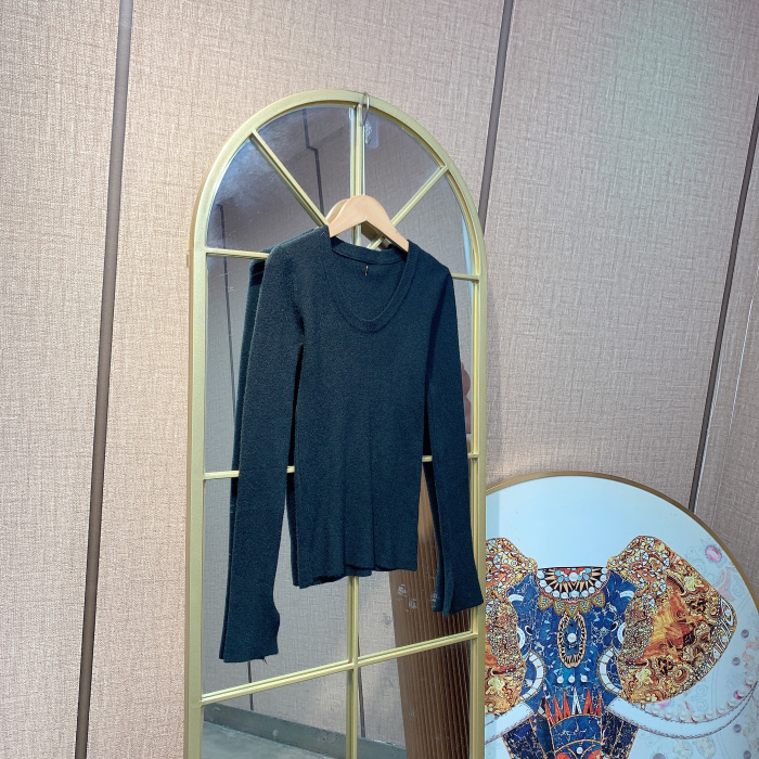 BS526孕妇黑色针织衫