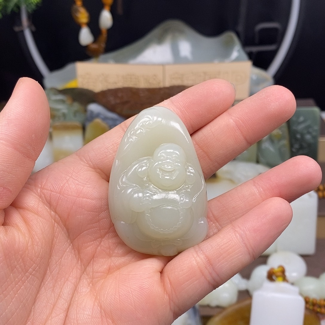 和田玉颈饰未镶嵌7