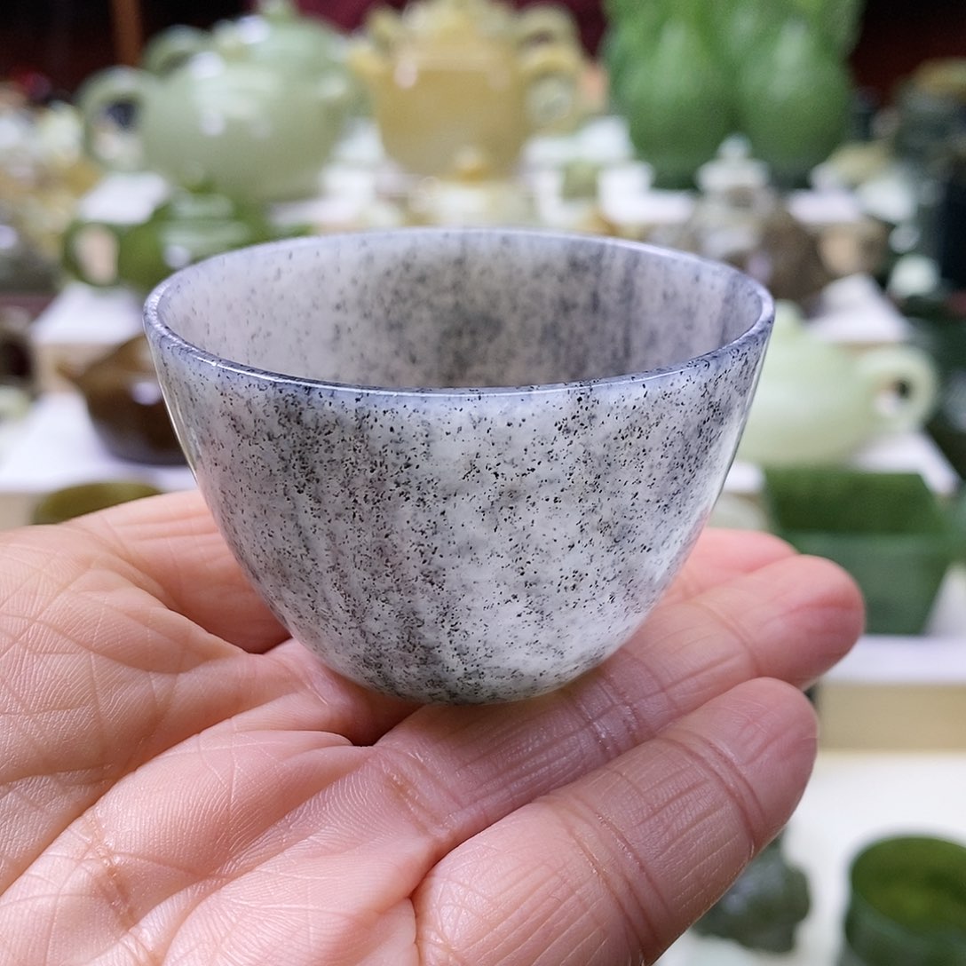 和田玉茶杯未镶嵌